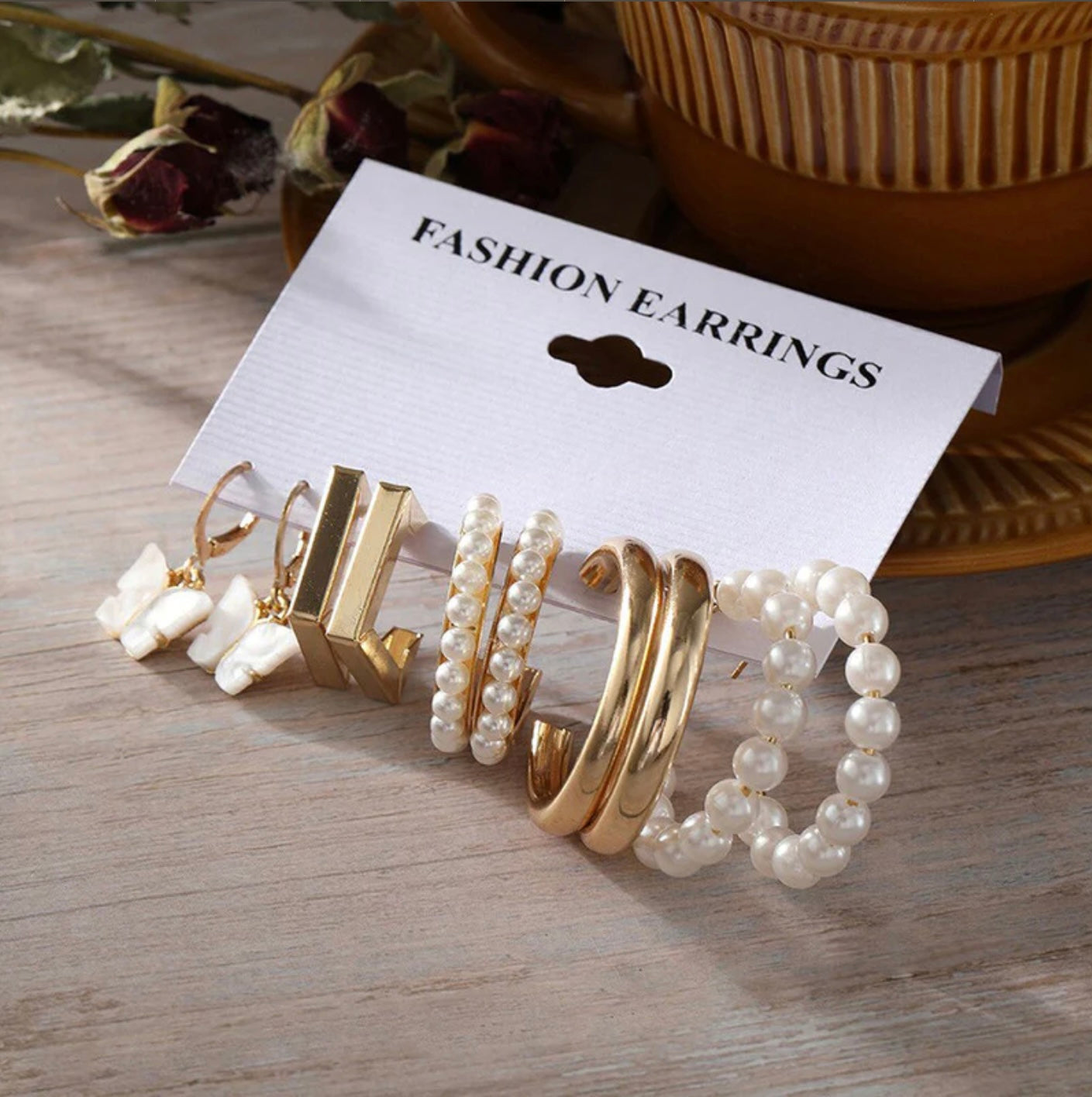 Luxe Pearl & Gold Hoop Earring Set🦋