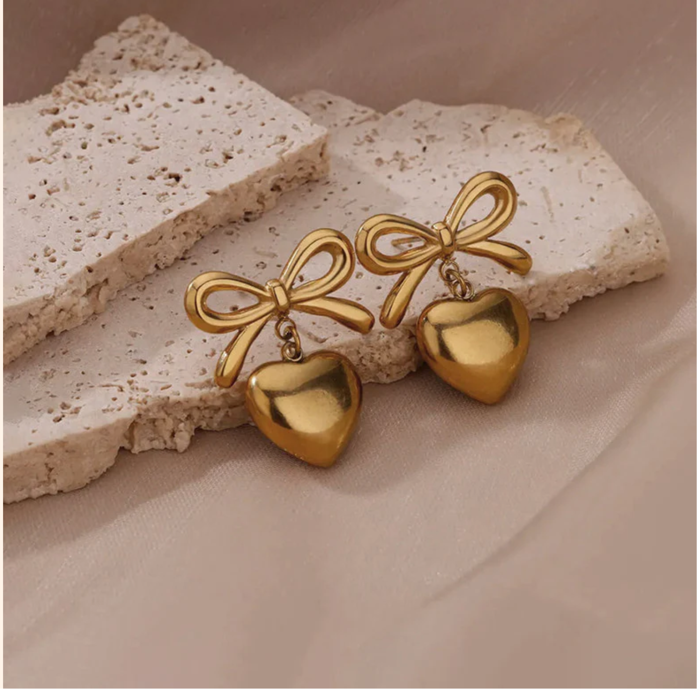 Lil Bow Heart Earrings (Anti Tarnish)