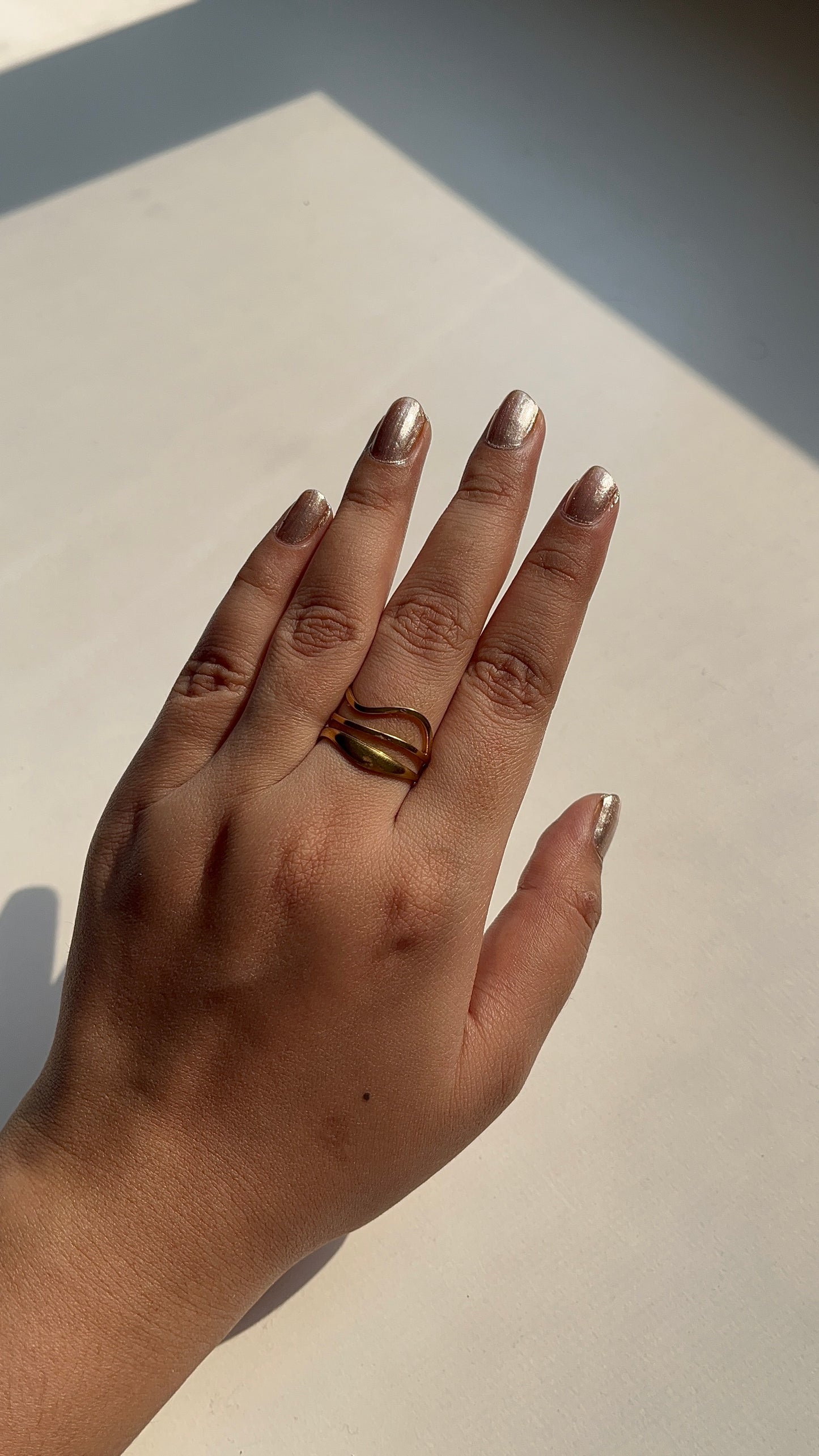 The Aura Ring( Adjustable Fit,AntiTarnish,Waterproof)